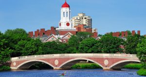 Découvrez la prestigieuse université de Harvard