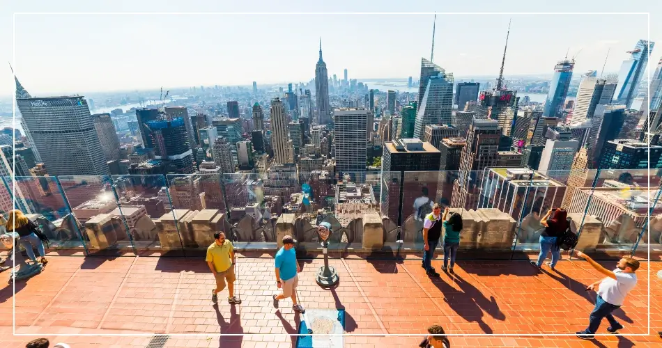 Vue panoramique depuis le Top of the Rock à New York City aux USA